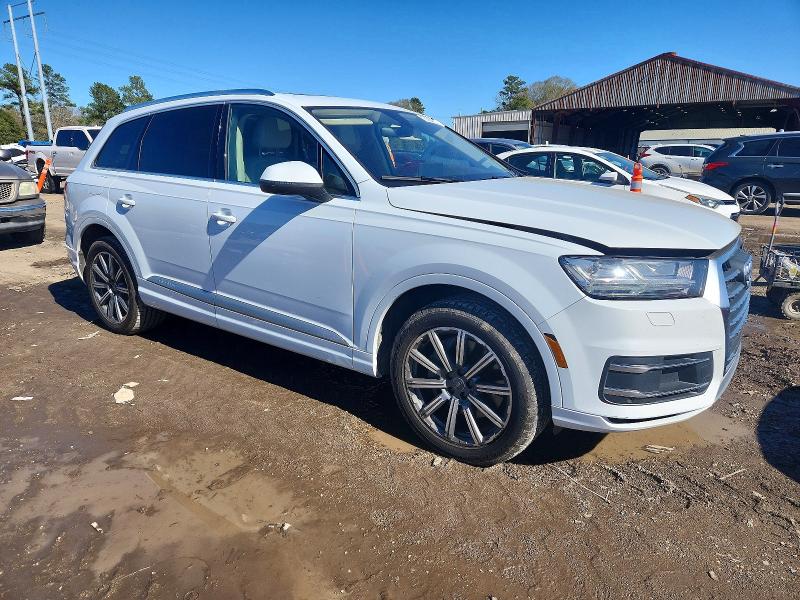 2018 Audi Q7 მანქანა იყიდება აუქციონზე, vin: WA1LHAF7XJD019529, აუქციონის ნომერი: 75164755
