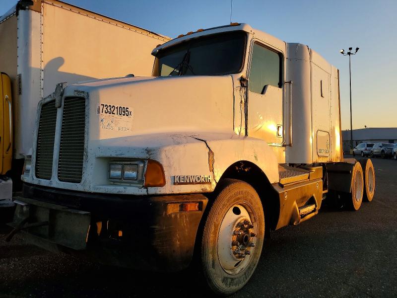 Продажа на аукционе авто 2000 Kenworth T600, vin: 3WKAD69X0YF831010, номер лота: 73321095