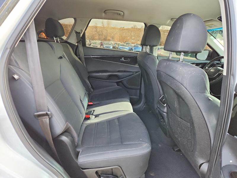 2019 Kia Sorento მანქანა იყიდება აუქციონზე, vin: 5XYPGDA54KG584430, აუქციონის ნომერი: 75195595