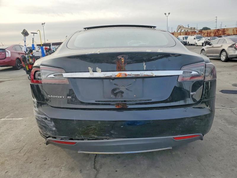 Продажа на аукционе авто 2014 Tesla Model S, vin: 5YJSA1H1XEFP33318, номер лота: 75109295