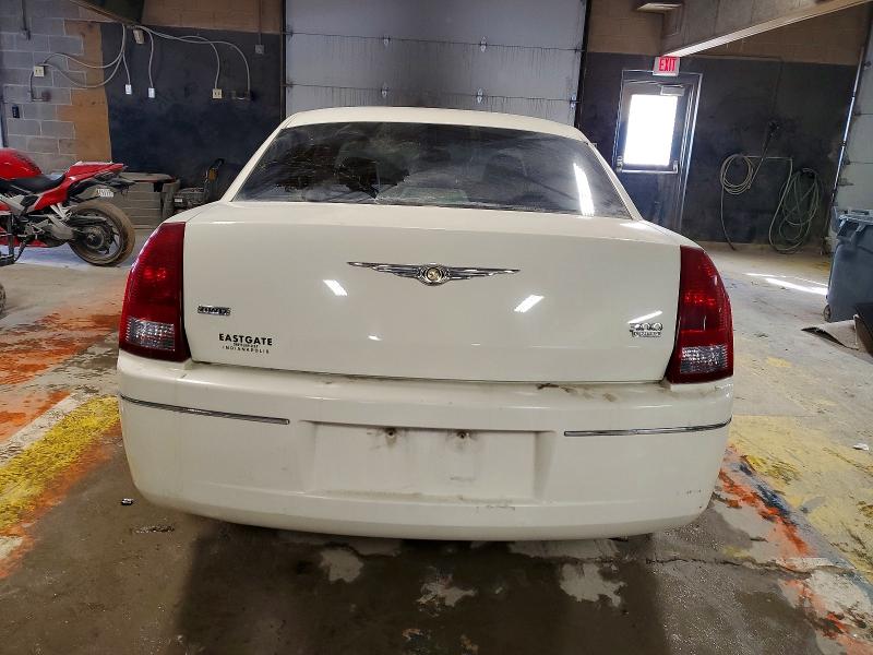 52624226 :رقم المزاد ، 2C3JK53GX5H677570 vin ، 2005 Chrysler 300 مزاد بيع