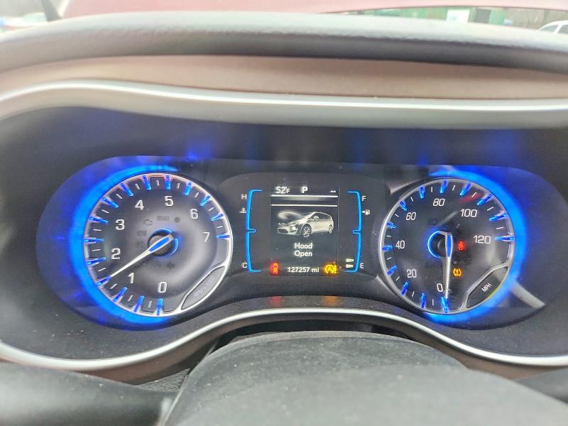 72677365 :رقم المزاد ، 2C4RC1BG0HR739658 vin ، 2017 Chrysler Pacifica مزاد بيع