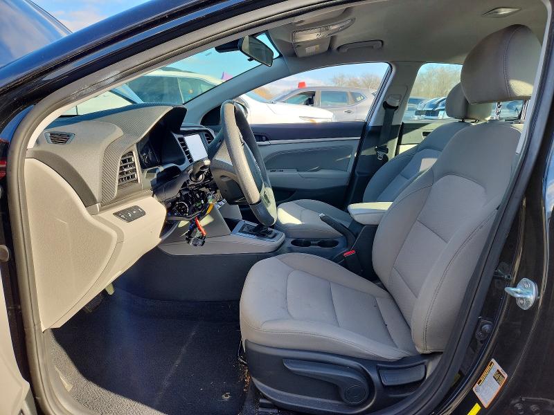 99932375 :رقم المزاد ، 5NPD84LF8LH610589 vin ، 2020 Hyundai Elantra مزاد بيع
