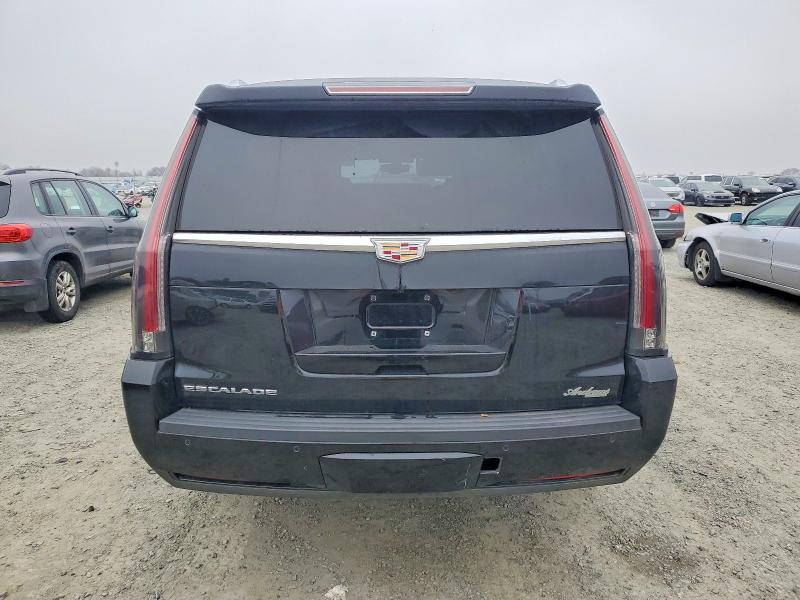 99700755 :رقم المزاد ، 1GYS4GKJ4LR286876 vin ، 2020 Cadillac Escalade مزاد بيع