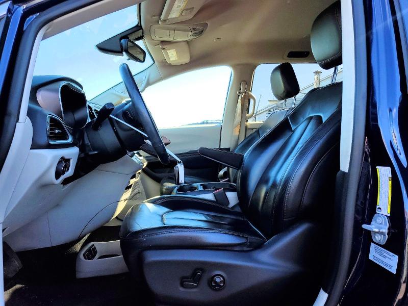 Продажа на аукционе авто 2017 Chrysler Pacifica, vin: 2C4RC1BG9HR823350, номер лота: 72911945
