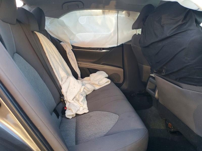73263245 :رقم المزاد ، 4T1C11AK7PU105469 vin ، 2023 Toyota Camry مزاد بيع