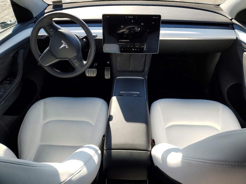 2024 Tesla Y მანქანა იყიდება აუქციონზე, vin: 7SAYGDEF7RA264611, აუქციონის ნომერი: 72651595