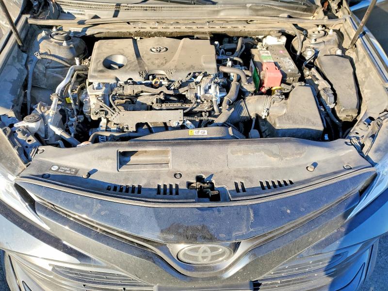 74233615 :رقم المزاد ، 4T1C11BK7LU018650 vin ، 2020 Toyota Camry مزاد بيع