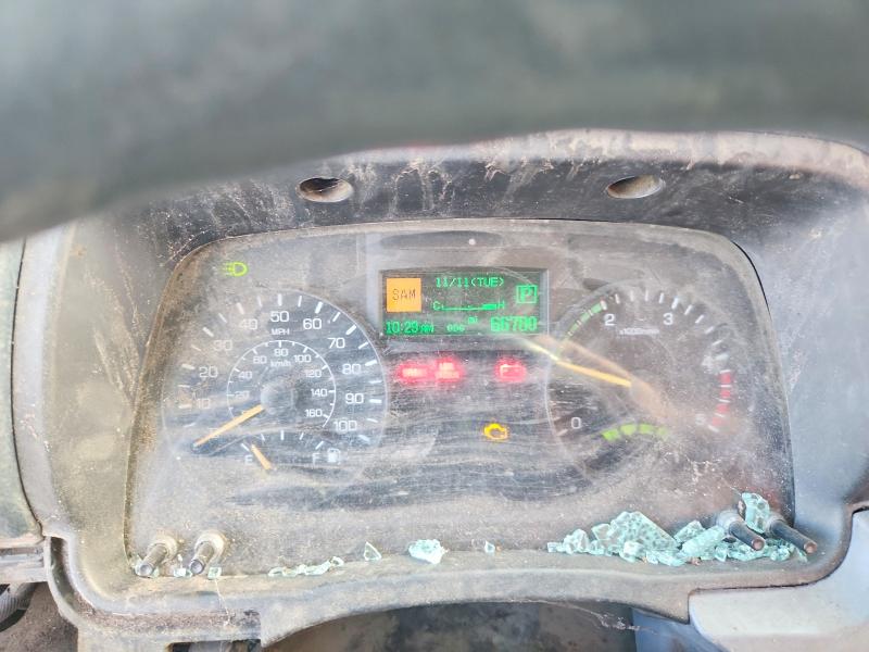 99655645 :رقم المزاد ، JL6BPH1A9FK000822 vin ، 2015 Mitsubishi Fe Fec72w مزاد بيع