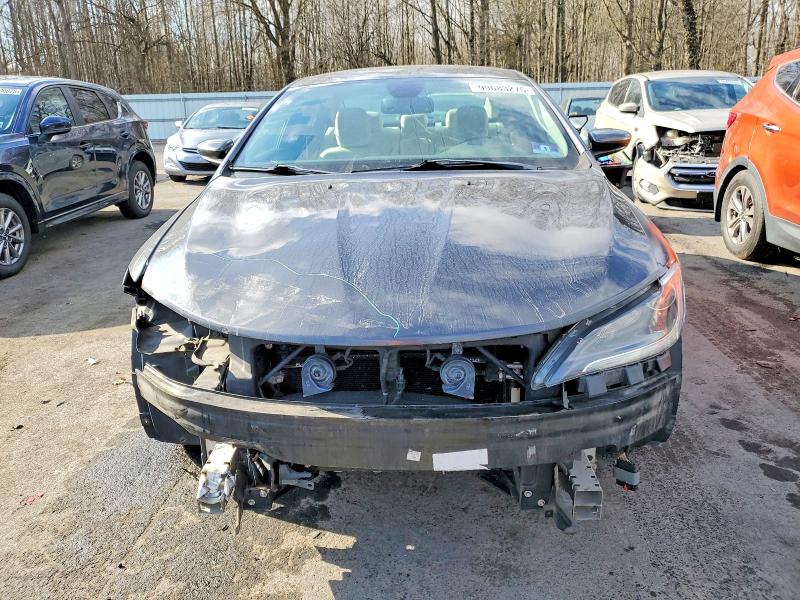 Продаж на аукціоні авто 2015 Chrysler 200, vin: 1C3CCCABXFN525797, номер лоту: 99683275