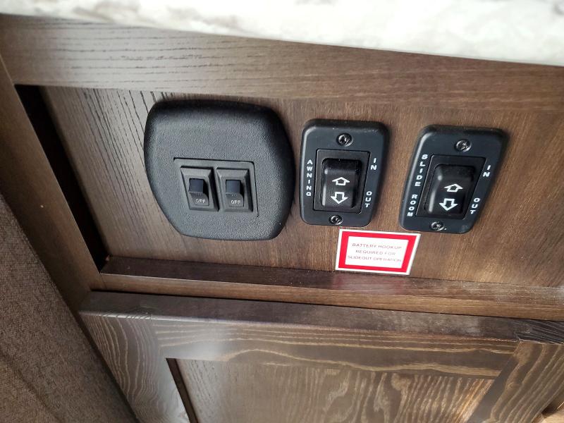 2019 Dutchman Trav Trail მანქანა იყიდება აუქციონზე, vin: 4YDT29820K3150108, აუქციონის ნომერი: 98412545