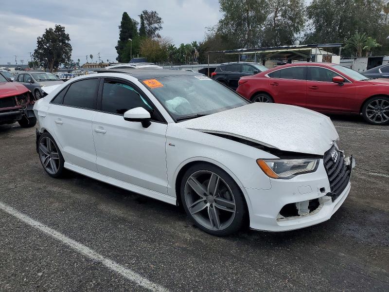 Продаж на аукціоні авто 2016 Audi A3, vin: WAUA7GFF8G1048464, номер лоту: 97870055