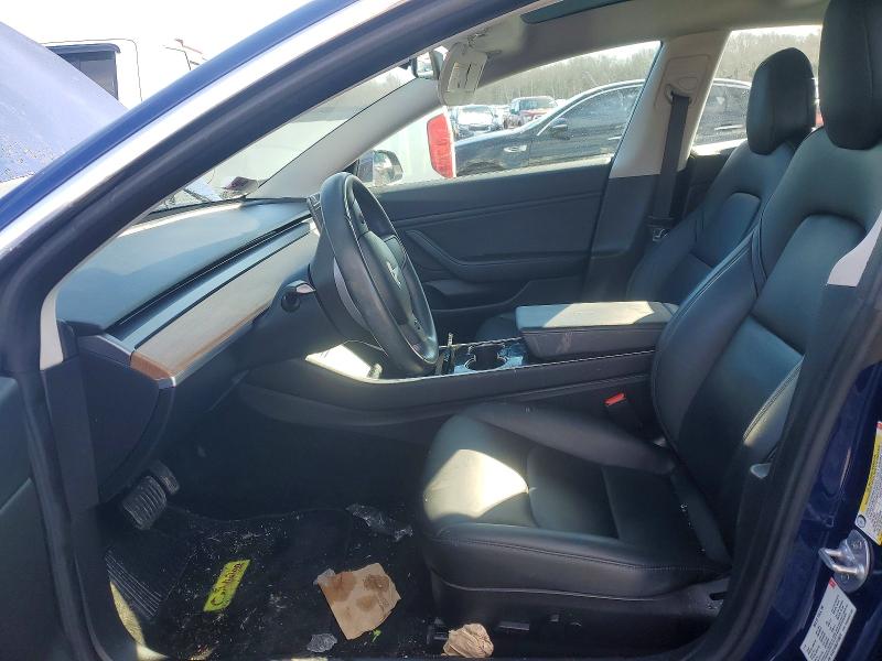 72933845 :رقم المزاد ، 5YJ3E1EB8JF133879 vin ، 2018 Tesla Model 3 مزاد بيع