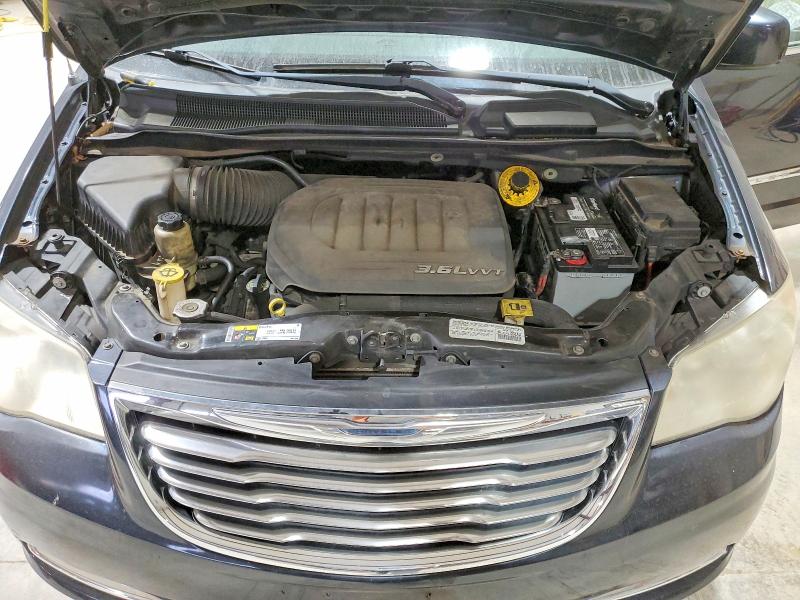 Продаж на аукціоні авто 2014 Chrysler Town & Country, vin: 2C4RC1BG2ER214984, номер лоту: 98612635