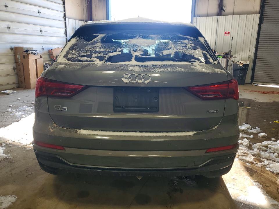 2020 Audi Q3 მანქანა იყიდება აუქციონზე, vin: WA1DECF35L1115210, აუქციონის ნომერი: 75549525