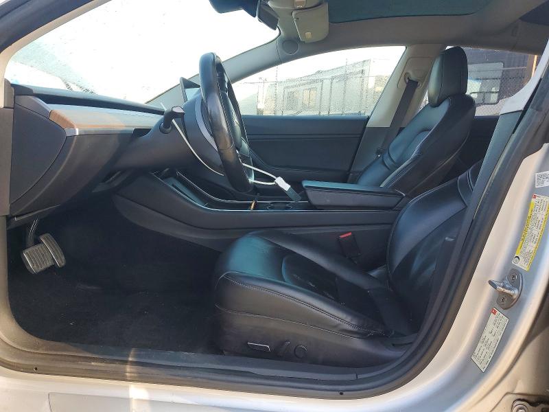 73088275 :رقم المزاد ، 5YJ3E1EA4JF014251 vin ، 2018 Tesla Model 3 مزاد بيع