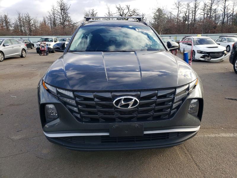97880965 :رقم المزاد ، 5NMJBCAE9NH057928 vin ، 2022 Hyundai Tucson مزاد بيع
