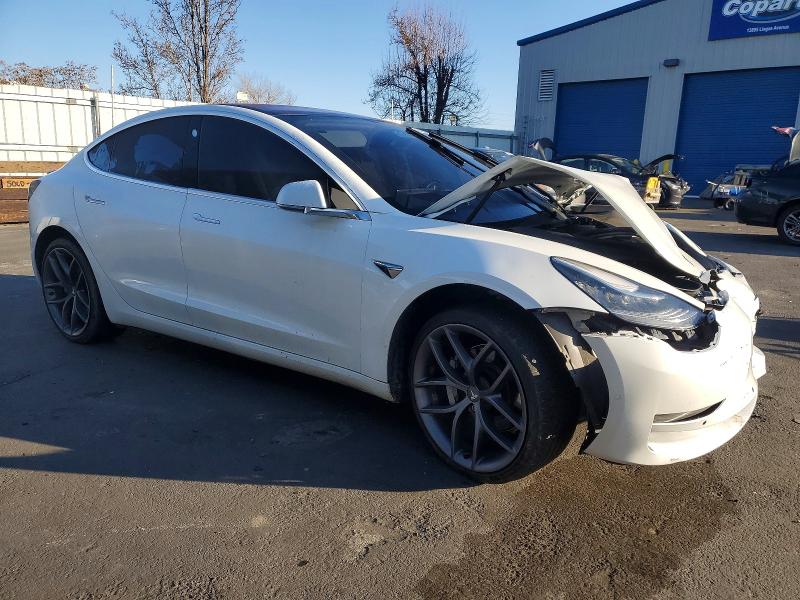 2018 Tesla Model 3 მანქანა იყიდება აუქციონზე, vin: 5YJ3E1EA6JF043671, აუქციონის ნომერი: 74862945