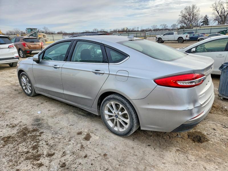 Продажа на аукционе авто 2020 Ford Fusion Se, vin: 3FA6P0H77LR118547, номер лота: 99148035