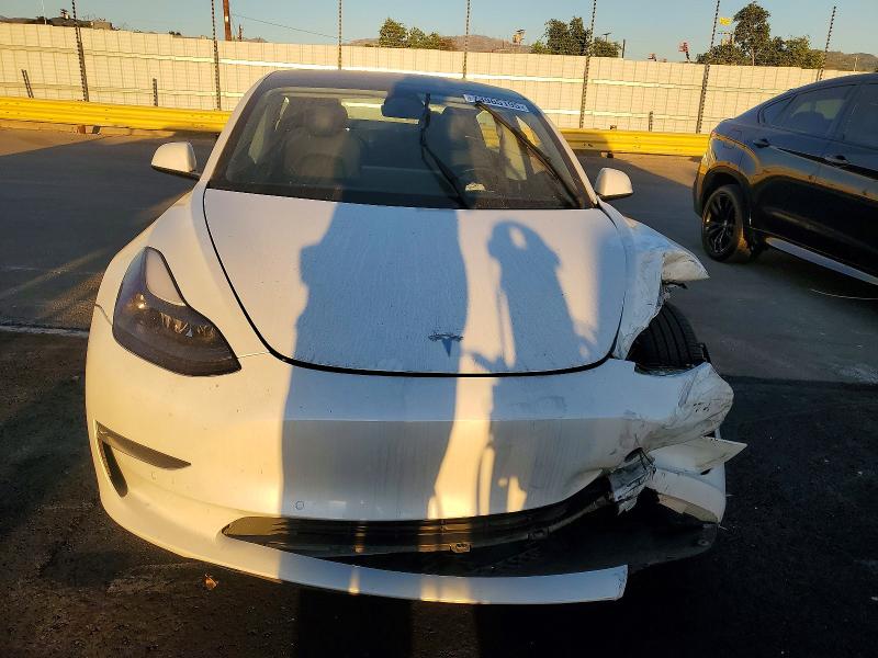 73965195 :رقم المزاد ، 5YJ3E1EA7NF307521 vin ، 2022 Tesla Model 3 مزاد بيع