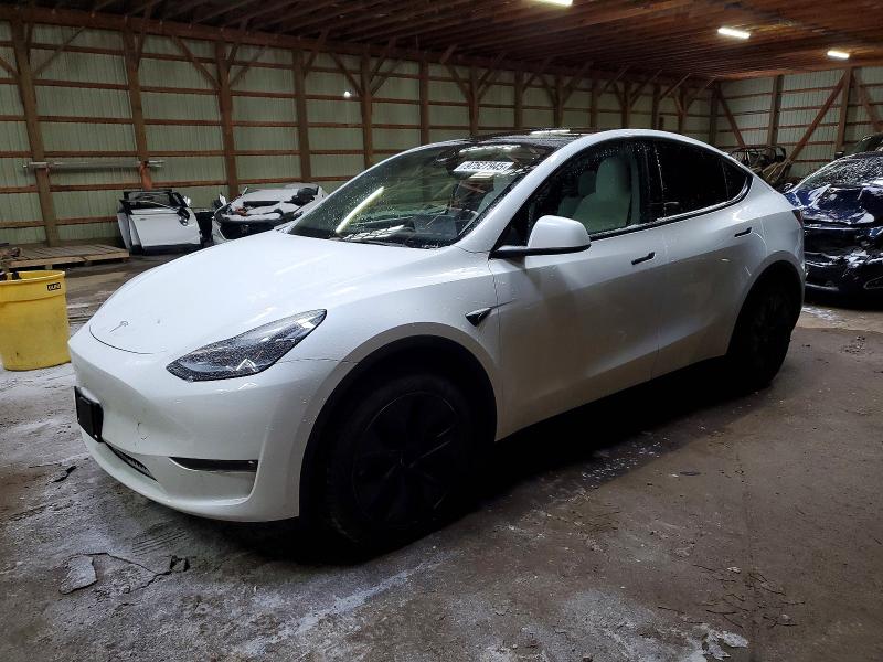 97527945 :رقم المزاد ، LRWYGDEE0RC670036 vin ، 2024 Tesla Model Y مزاد بيع