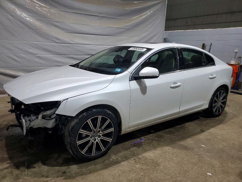 2018 Volvo S60 მანქანა იყიდება აუქციონზე, vin: LYV402TM0JB171878, აუქციონის ნომერი: 72850455