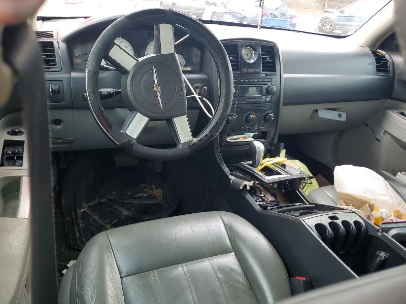 2006 Chrysler 300 მანქანა იყიდება აუქციონზე, vin: 2C3KA43R96H220057, აუქციონის ნომერი: 98576385