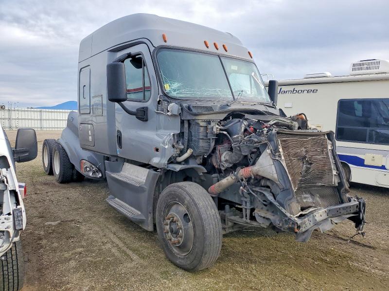 Продаж на аукціоні авто 2017 Freightliner Cascadia 1, vin: 3AKJGLBG4HSJA3095, номер лоту: 98896395
