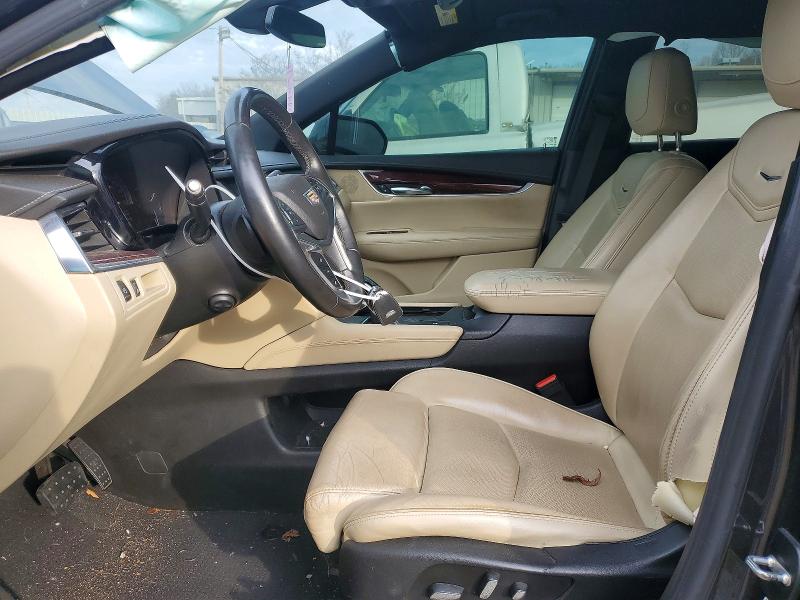 99148195 :رقم المزاد ، 1GYKNBRS3HZ323566 vin ، 2017 Cadillac Xt5 Luxury مزاد بيع