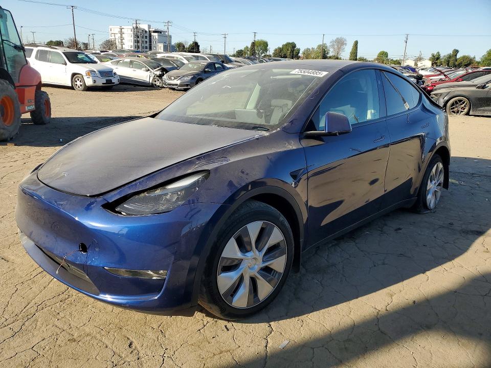 Auction sale of the 2023 Tesla Model Y, vin: 7SAYGDEE8PF852573, lot number: 75504885