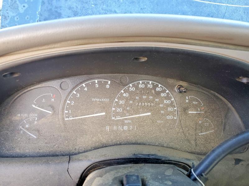98401725 :رقم المزاد ، 1FMZU63E5YZA24674 vin ، 2000 Ford Explorer مزاد بيع