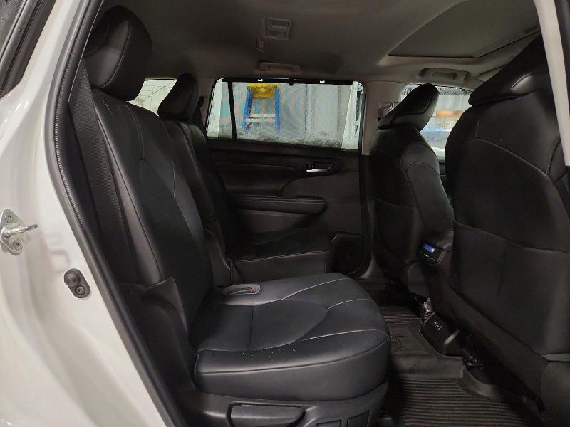 2022 Toyota Highlander მანქანა იყიდება აუქციონზე, vin: 5TDGZRBH1NS248872, აუქციონის ნომერი: 74288345