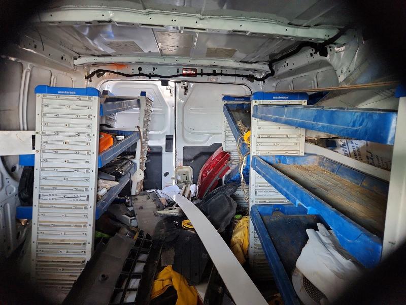 49003096 :رقم المزاد ، 1FTYE1ZM8JKA47718 vin ، 2018 Ford Transit مزاد بيع