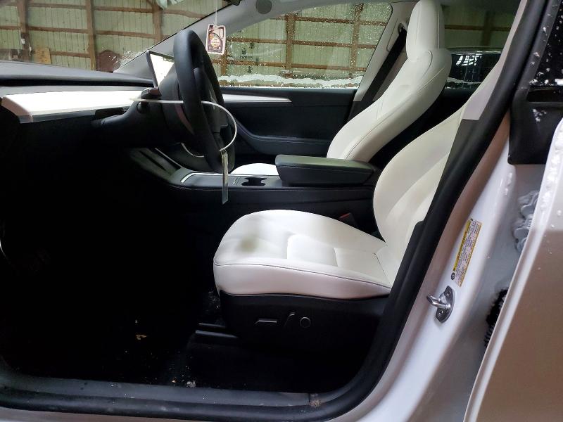 97527945 :رقم المزاد ، LRWYGDEE0RC670036 vin ، 2024 Tesla Model Y مزاد بيع