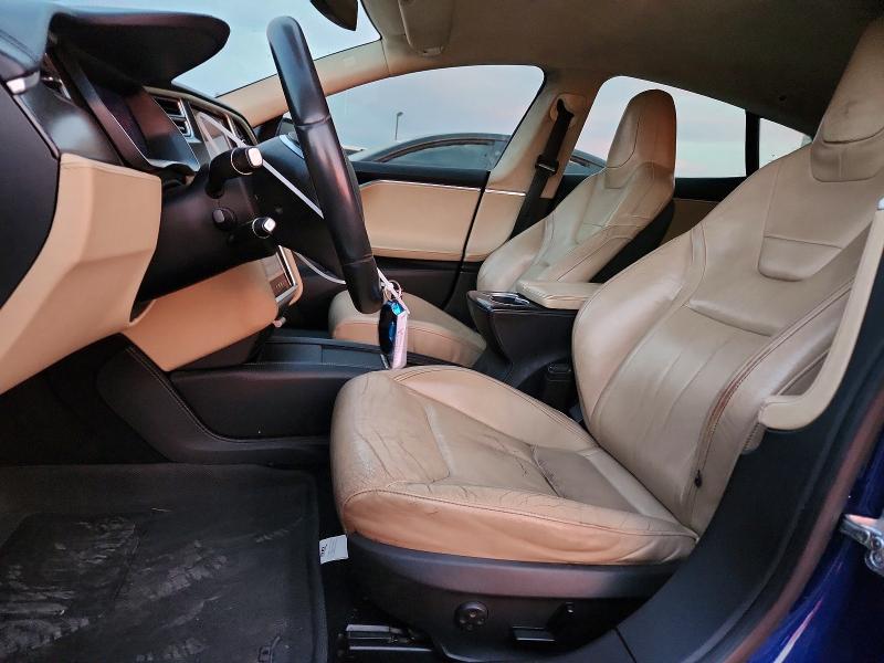 2015 Tesla Model S მანქანა იყიდება აუქციონზე, vin: 5YJSA1H4XFF098452, აუქციონის ნომერი: 72392875