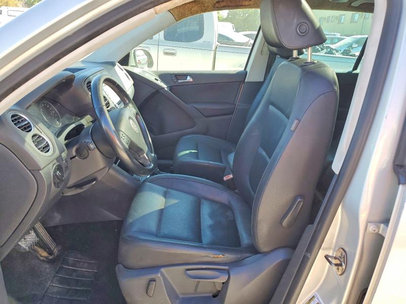 75220445 :رقم المزاد ، WVGBV7AX9AW521775 vin ، 2010 Volkswagen Tiguan Se مزاد بيع