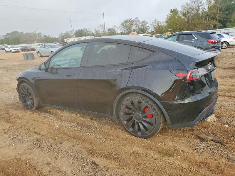 72117755 :رقم المزاد ، 7SAYGDEF7NF318714 vin ، 2022 Tesla Model Y مزاد بيع