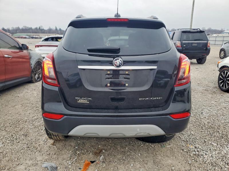 99526045 :رقم المزاد ، KL4CJASB3JB627595 vin ، 2018 Buick Encore مزاد بيع