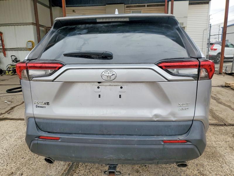 2021 Toyota Rav4 მანქანა იყიდება აუქციონზე, vin: 2T3P1RFV4MC165734, აუქციონის ნომერი: 98636515