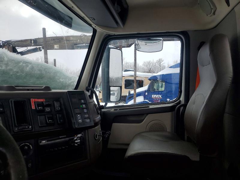 Продажа на аукционе авто 2018 Volvo Vnl, vin: 4V4N39TGXJN892471, номер лота: 72855345
