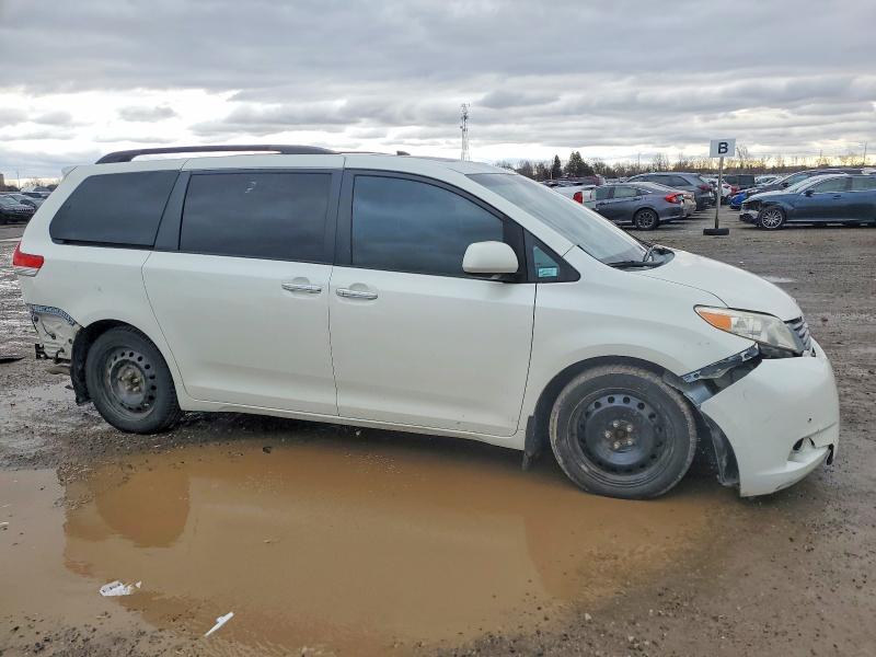 Продаж на аукціоні авто 2012 Toyota Sienna, vin: 5TDDK3DCXCS043523, номер лоту: 72317115