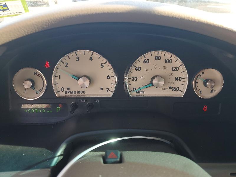 72202545 :رقم المزاد ، 1FAHP69A95Y108371 vin ، 2005 Ford Thunderbird مزاد بيع