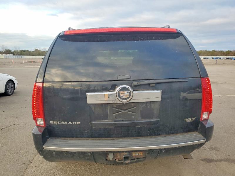 99057815 :رقم المزاد ، 1GYFK63808R225593 vin ، 2008 Cadillac Escalade مزاد بيع