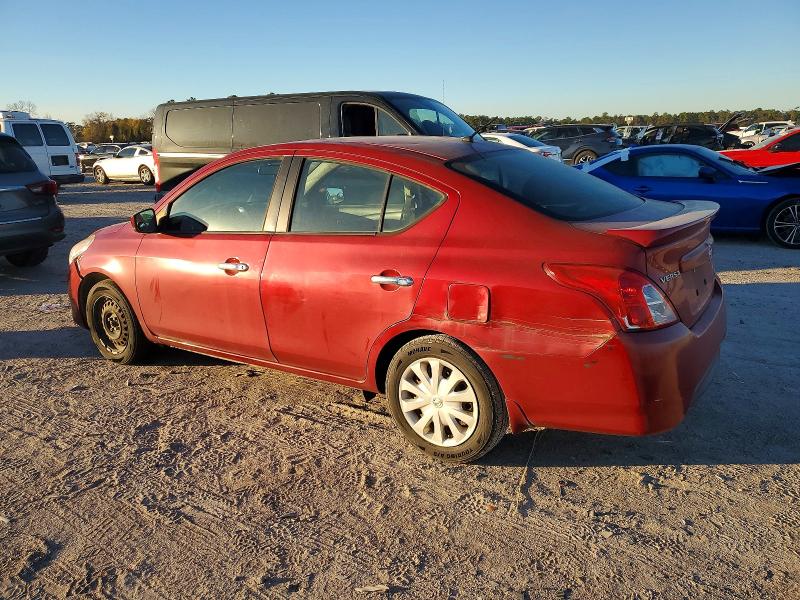 73618975 :رقم المزاد ، 3N1CN7AP2FL900593 vin ، 2015 Nissan Versa S مزاد بيع