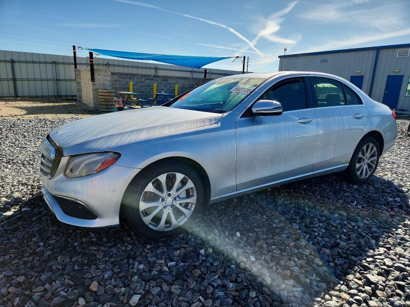 99831035 :رقم المزاد ، WDDZF4JB8HA102333 vin ، 2017 Mercedes-benz E مزاد بيع