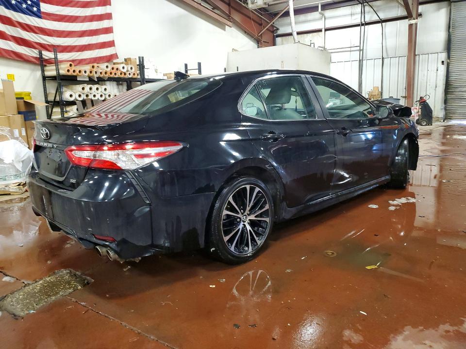 2020 Toyota Camry მანქანა იყიდება აუქციონზე, vin: 4T1G11AK8LU329684, აუქციონის ნომერი: 74304015