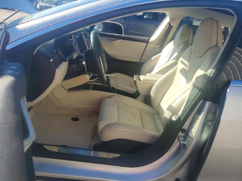 98818775 :رقم المزاد ، 5YJSA1E27HF231691 vin ، 2017 Tesla Model S مزاد بيع