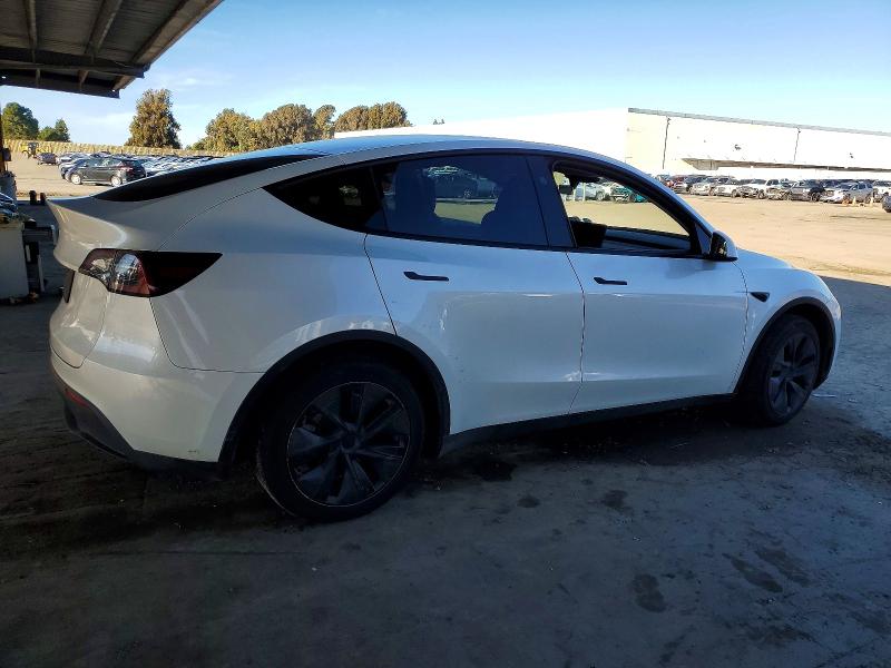 2025 Tesla Model Y მანქანა იყიდება აუქციონზე, vin: 7SAYGDED6SA359293, აუქციონის ნომერი: 72277325