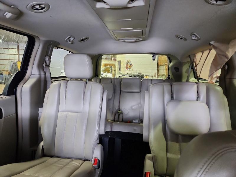 Продажа на аукционе авто 2011 Chrysler Town & Country, vin: 2A4RR8DG7BR615523, номер лота: 74810345