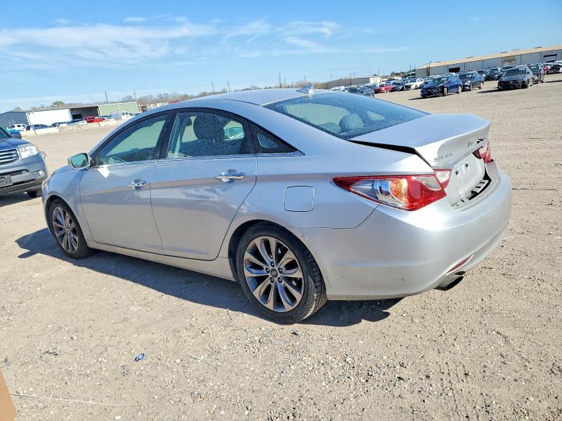 73179585 :رقم المزاد ، 5NPEC4AC5DH771480 vin ، 2013 Hyundai Sonata مزاد بيع